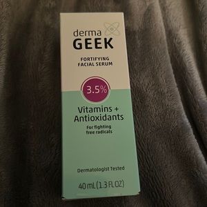 DERMA GEEK Fortifying Facial Serum 1.3 fl oz, New in box PRICE PER ITEM!